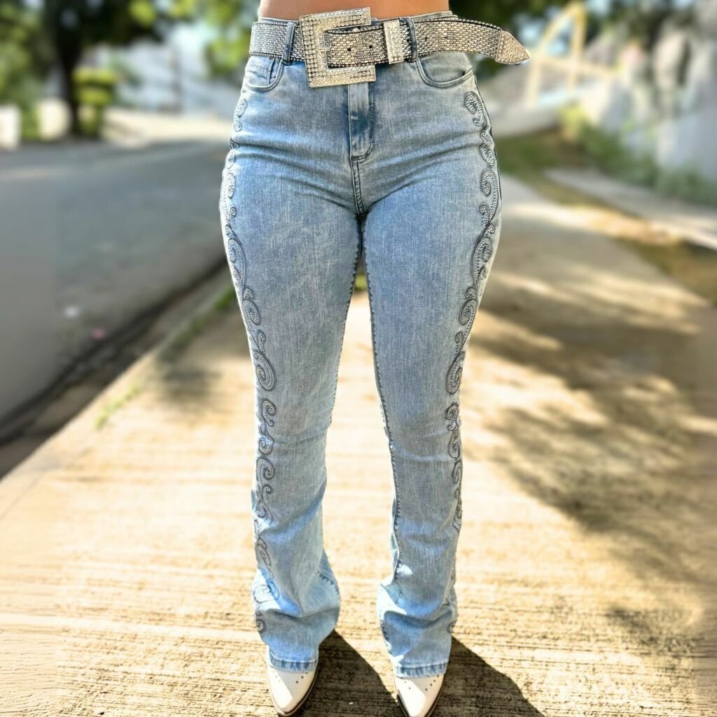 Calça Jeans Feminina Consciência Strass