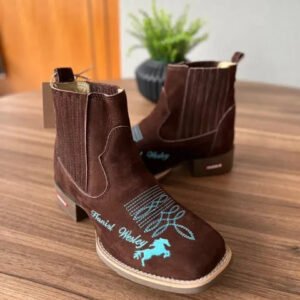 Botina Hariel - Couro Nobuck Marrom/ Bordado Cavalo Azul