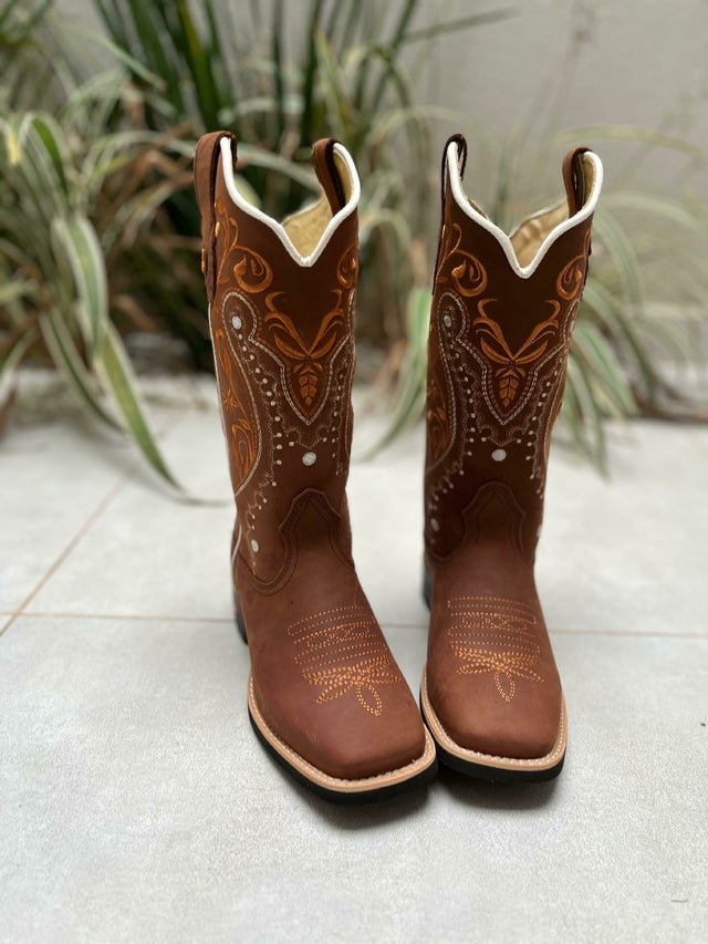 BOTA TEXANA TRIBAL E FLORÃO LARANJA COURO MARROM - Imagem 2