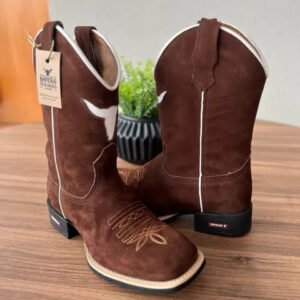 Texana Lucca - Couro Nobuck Marrom/ Bordado Touro Branco