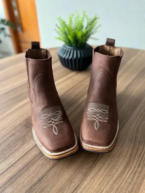 Botina Murilo - Couro Horse Nescau/ Florão Bege (Solado Madeira) - Imagem 2