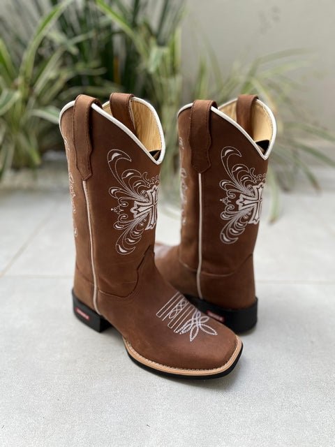 BOTA TEXANA BORDADO CRUZ BRANCA COURO MARROM