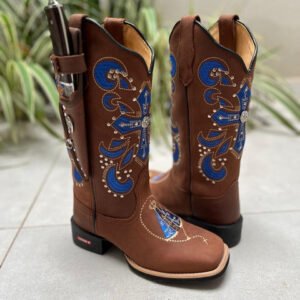 KIT TEXANA BORDADO CRUZ E NOSSA SENHORA AZUL COM METAIS COURO MARROM + BAINHA + FACA