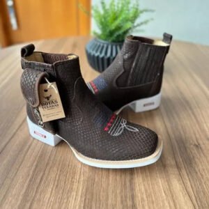 Botina Henrique com Kit Canivete - Couro Nobuck Tilápia Marrom/ Bordado Florão Americano