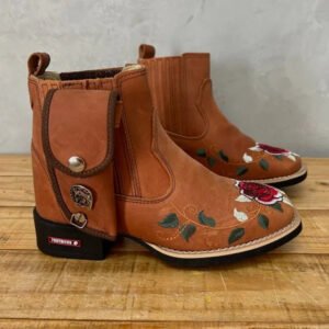 BotinaCanivete Amanda - Couro Crazy Horse Telha | Bordado Flores